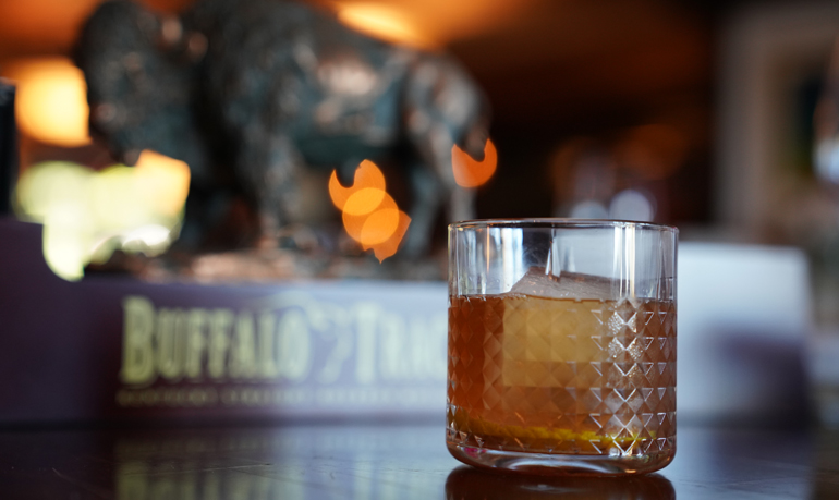 bar dirnk @wildgarlicgrill